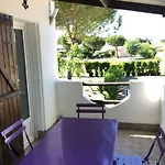 Hotel Lou Garbin