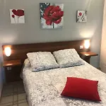 Hotel Lou Garbin
