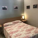Hotel Lou Garbin