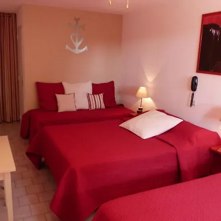 Hotel Lou Garbin Saint-Laurent-d'Aigouze