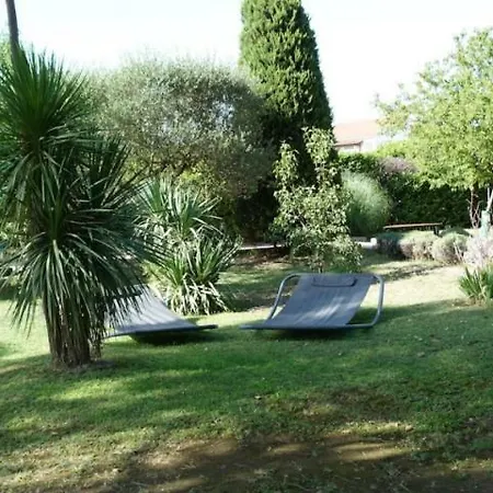 Lou Garbin 3* Saint-Laurent-dʼAigouze