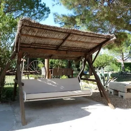 Hotel Lou Garbin 3*